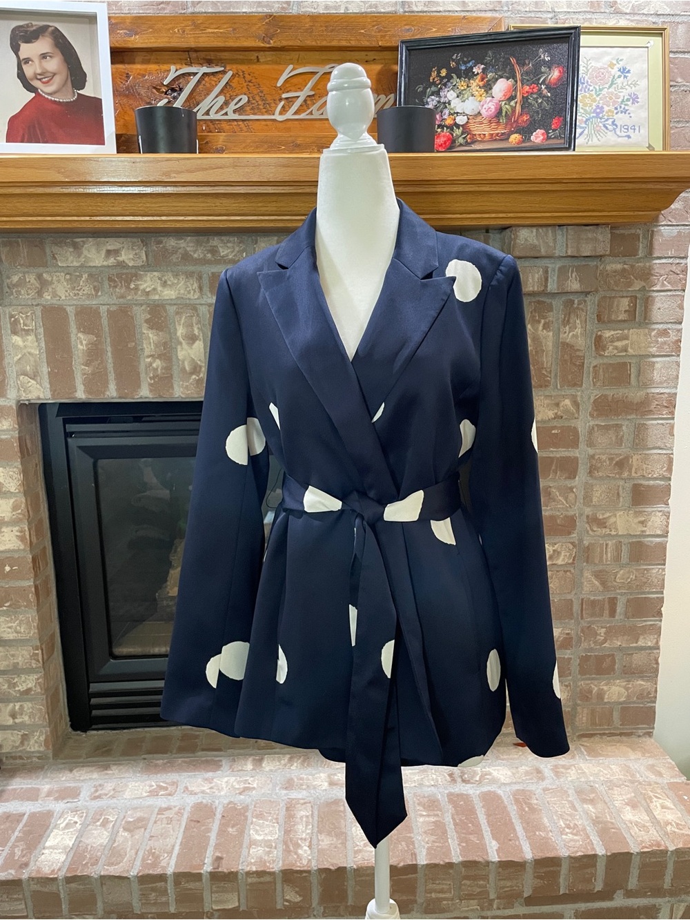Boden Rhea Mega Spot Blazer Navy and White With Fabric Tie Belt Size 10